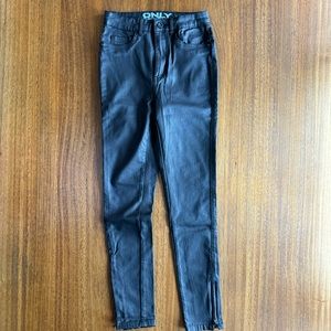 ⚡️ 5/$10 ONLY Black Super Skinny Jeans Zipper Ankle Size XS